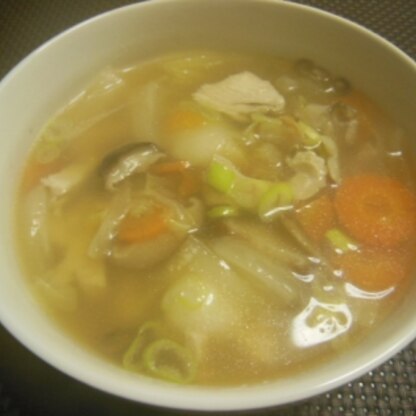 酒粕を少し入れたスープで作ってみました。野菜と牛もつのだしが出て美味しかったです。
ごちそうさまでした!(^^)!